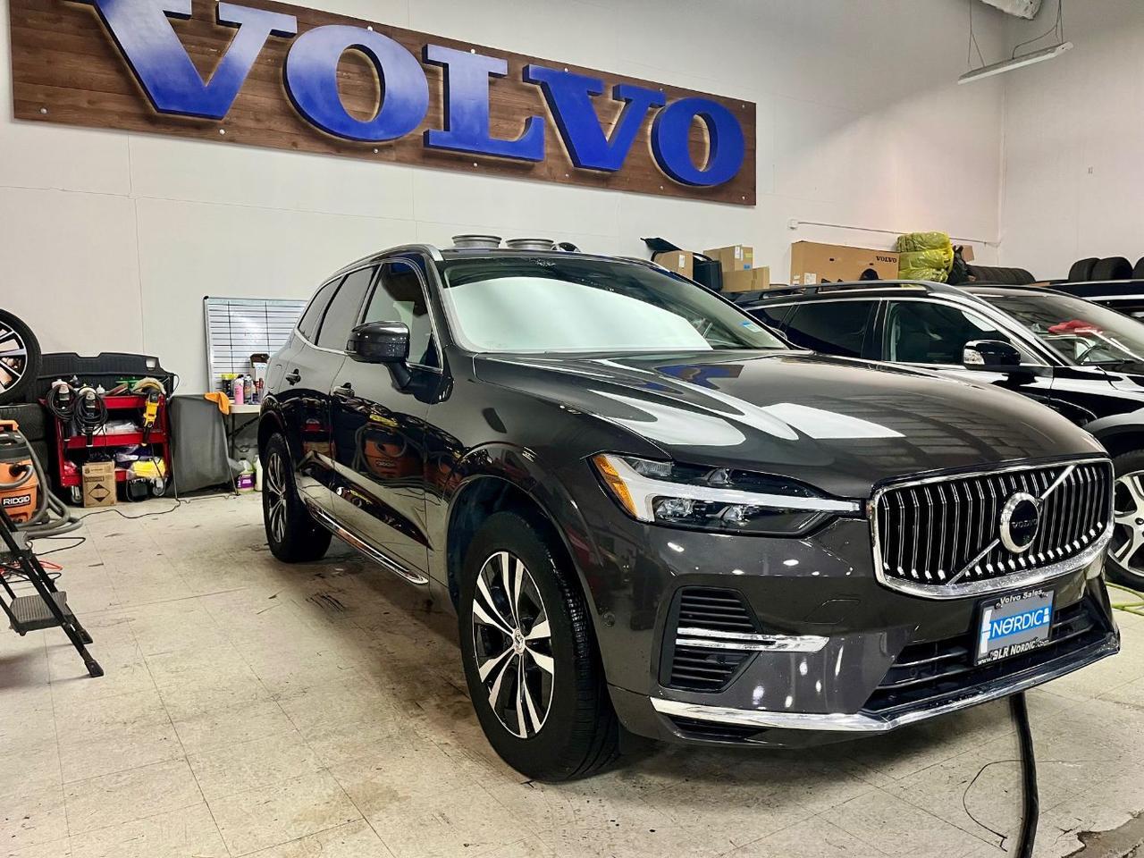 2022 Volvo XC60 Recharge PHEV Hybrid AWD Inscription Exp | 455hp, HK Premium Audio, Pilot Assist, Head Up & Heated Leather Portland OR