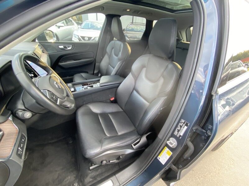 2022 Volvo XC60 Recharge Plug-In Hybrid Inscription Expression Bristol  PA