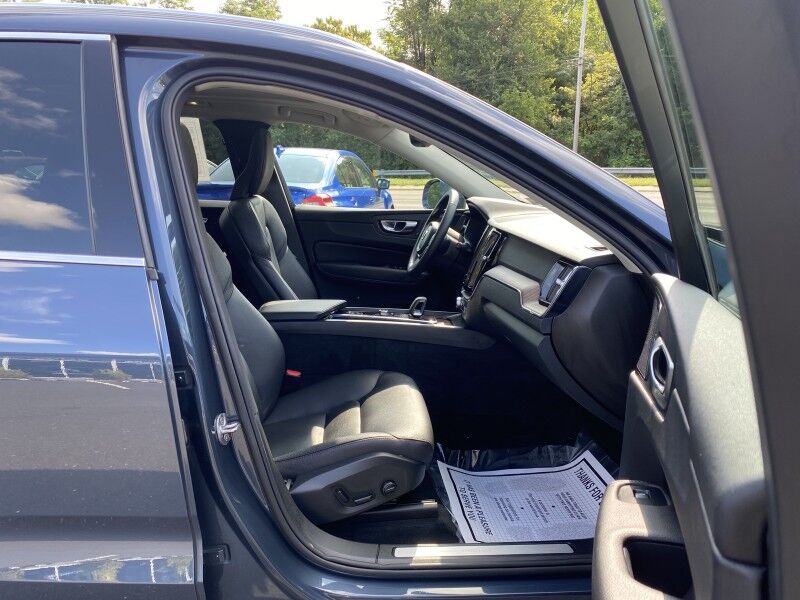 2022 Volvo XC60 Recharge Plug-In Hybrid Inscription Expression Bristol  PA