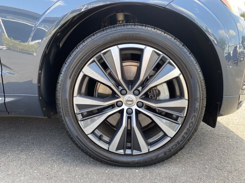 2022 Volvo XC60 Recharge Plug-In Hybrid Inscription Expression Bristol  PA