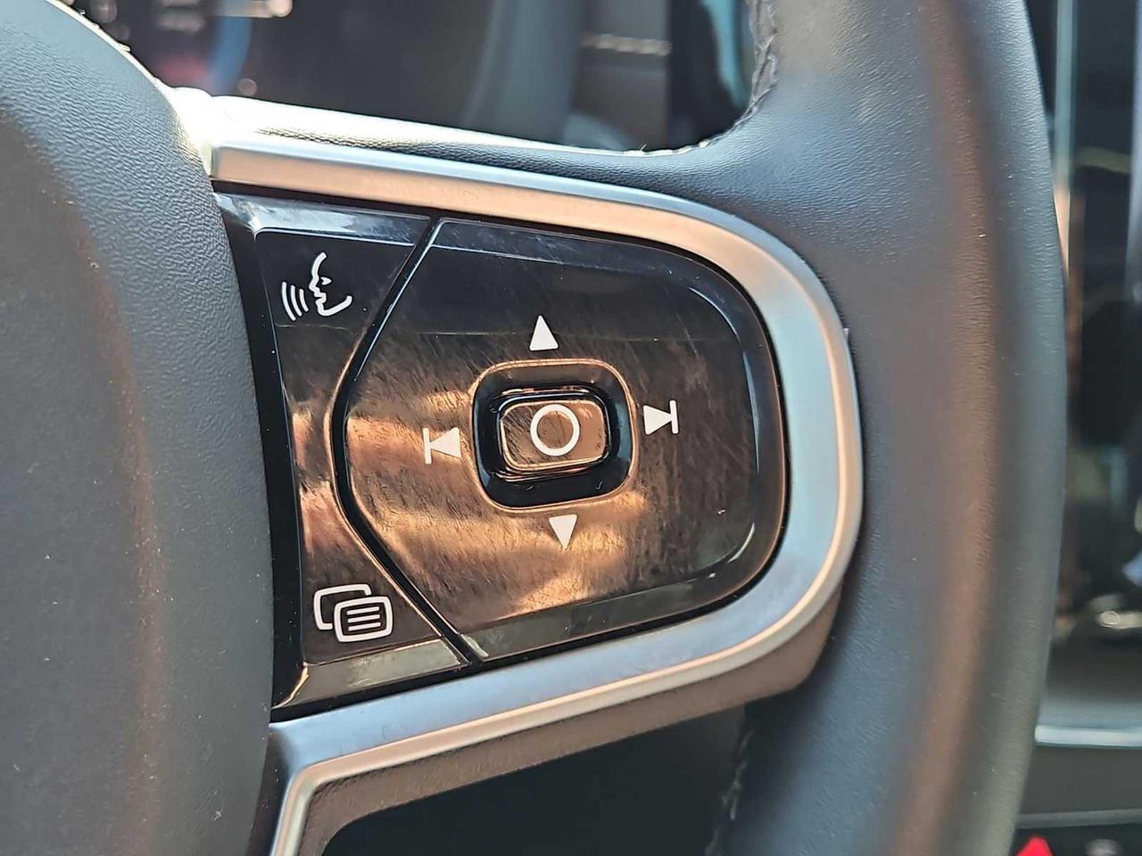 2022 Volvo XC60 Recharge Plug-In Hybrid R-Design Irving TX