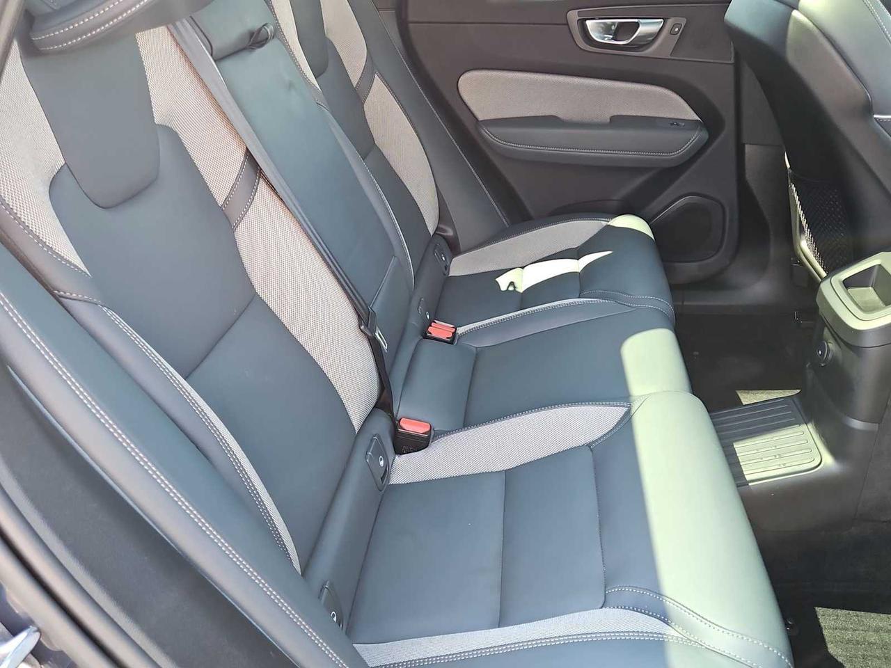 2022 Volvo XC60 Recharge Plug-In Hybrid R-Design Irving TX
