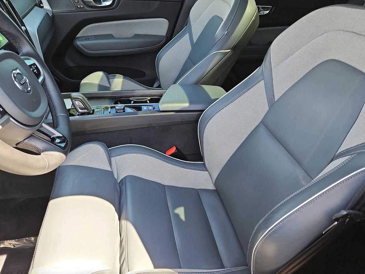 2022 Volvo XC60 Recharge Plug-In Hybrid R-Design Irving TX