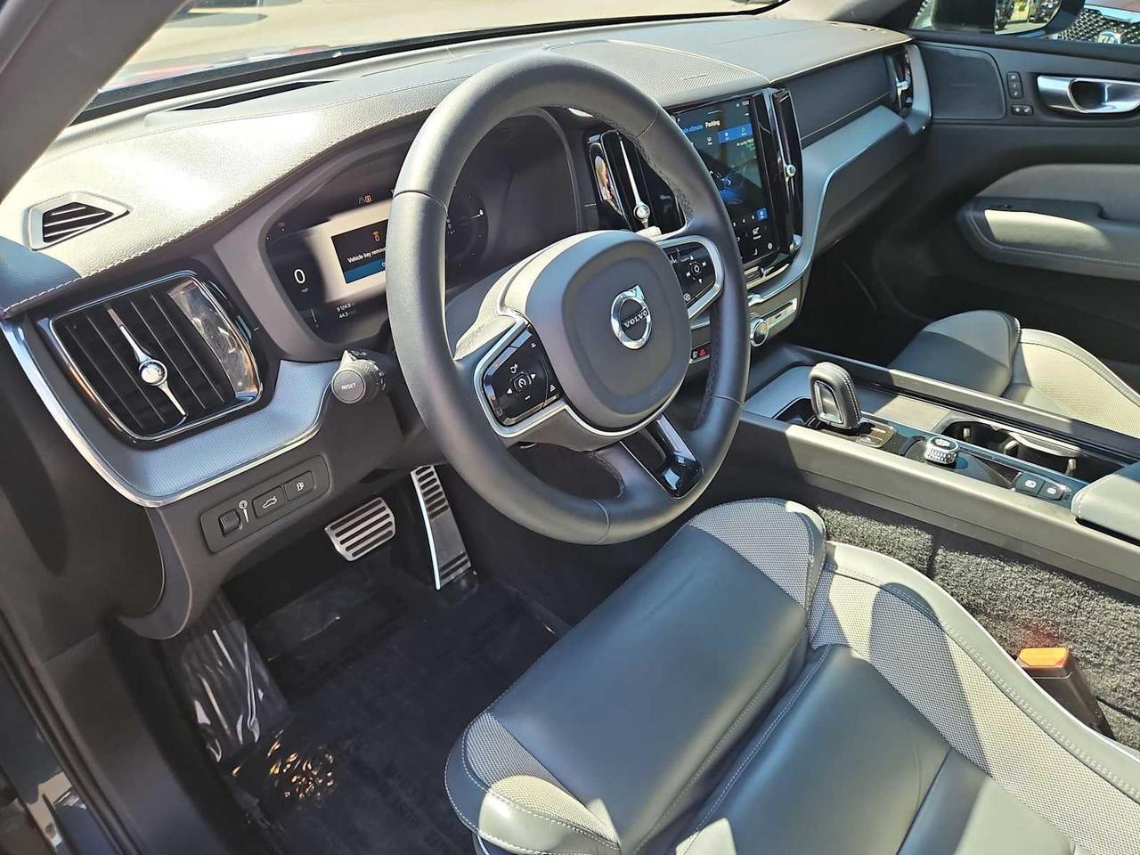 2022 Volvo XC60 Recharge Plug-In Hybrid R-Design Irving TX