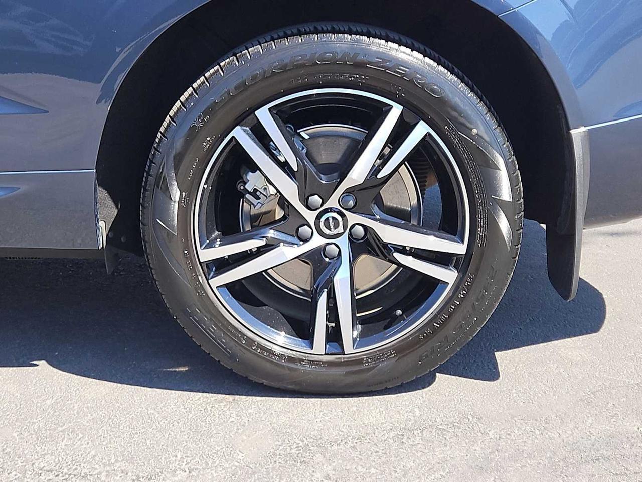 2022 Volvo XC60 Recharge Plug-In Hybrid R-Design Irving TX