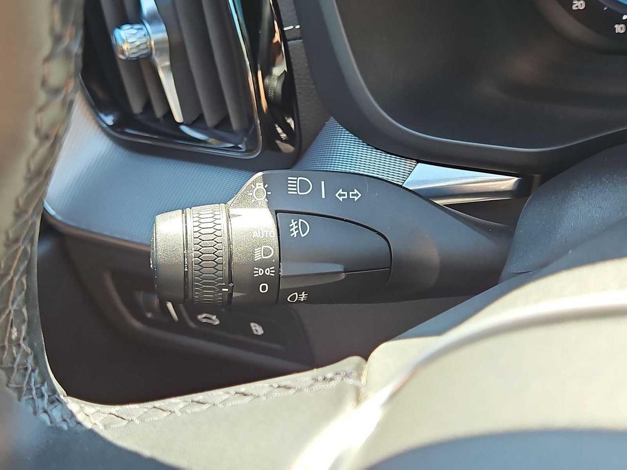 2022 Volvo XC60 Recharge Plug-In Hybrid R-Design Irving TX