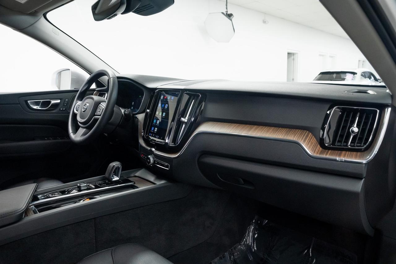 2022 Volvo XC60 Recharge Plug-In Hybrid T8 Inscription Expression Vented Seats Advanced Package Portland OR