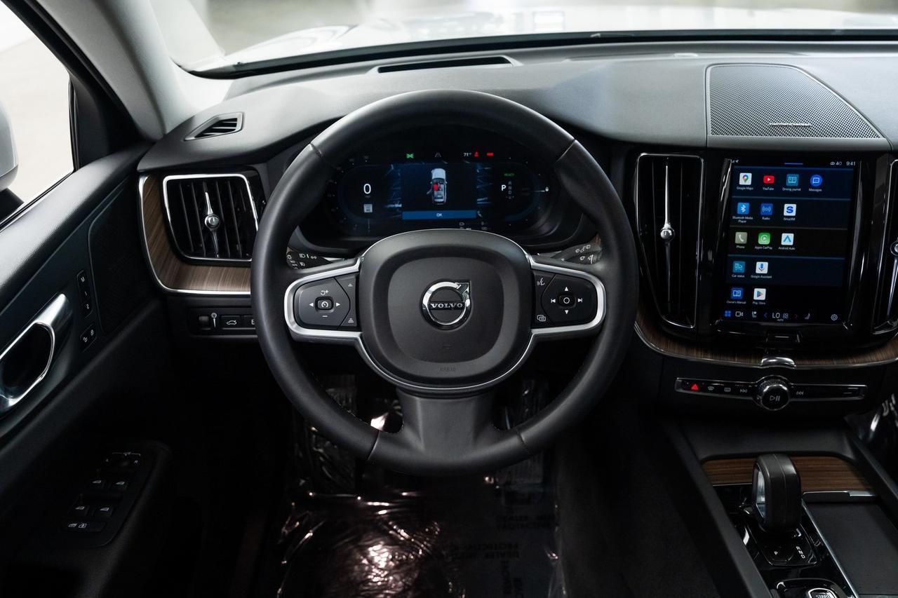 2022 Volvo XC60 Recharge Plug-In Hybrid T8 Inscription Expression Vented Seats Advanced Package Portland OR