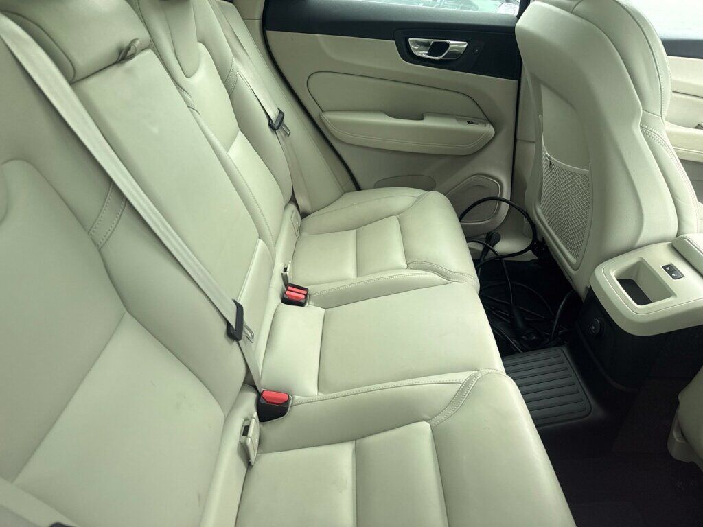 2022 Volvo XC60 Recharge Plug-In Hybrid T8 Inscription Richmond VA