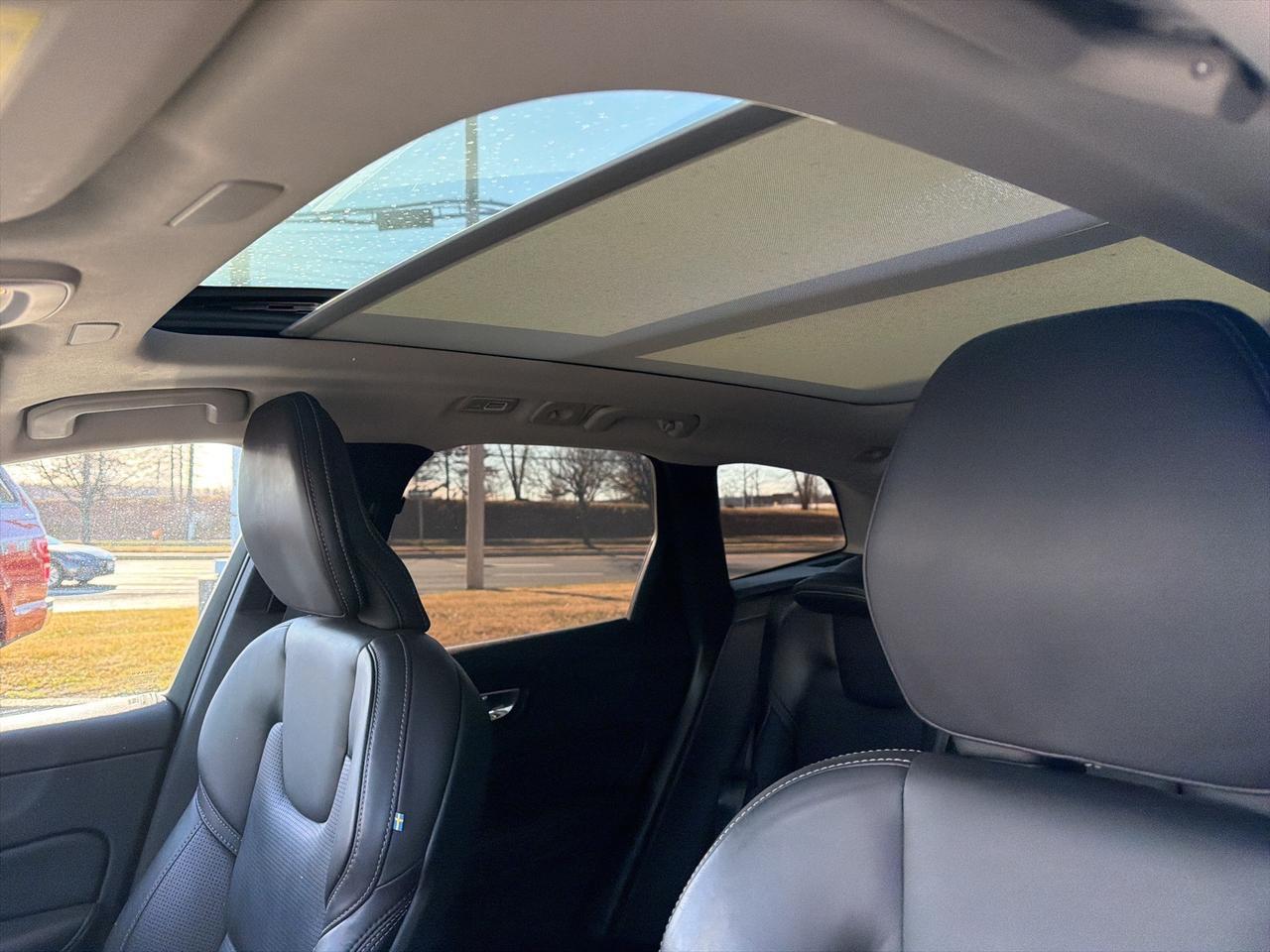 2022 Volvo XC60 Recharge Plug-In Hybrid T8 Inscription Gaithersburg MD