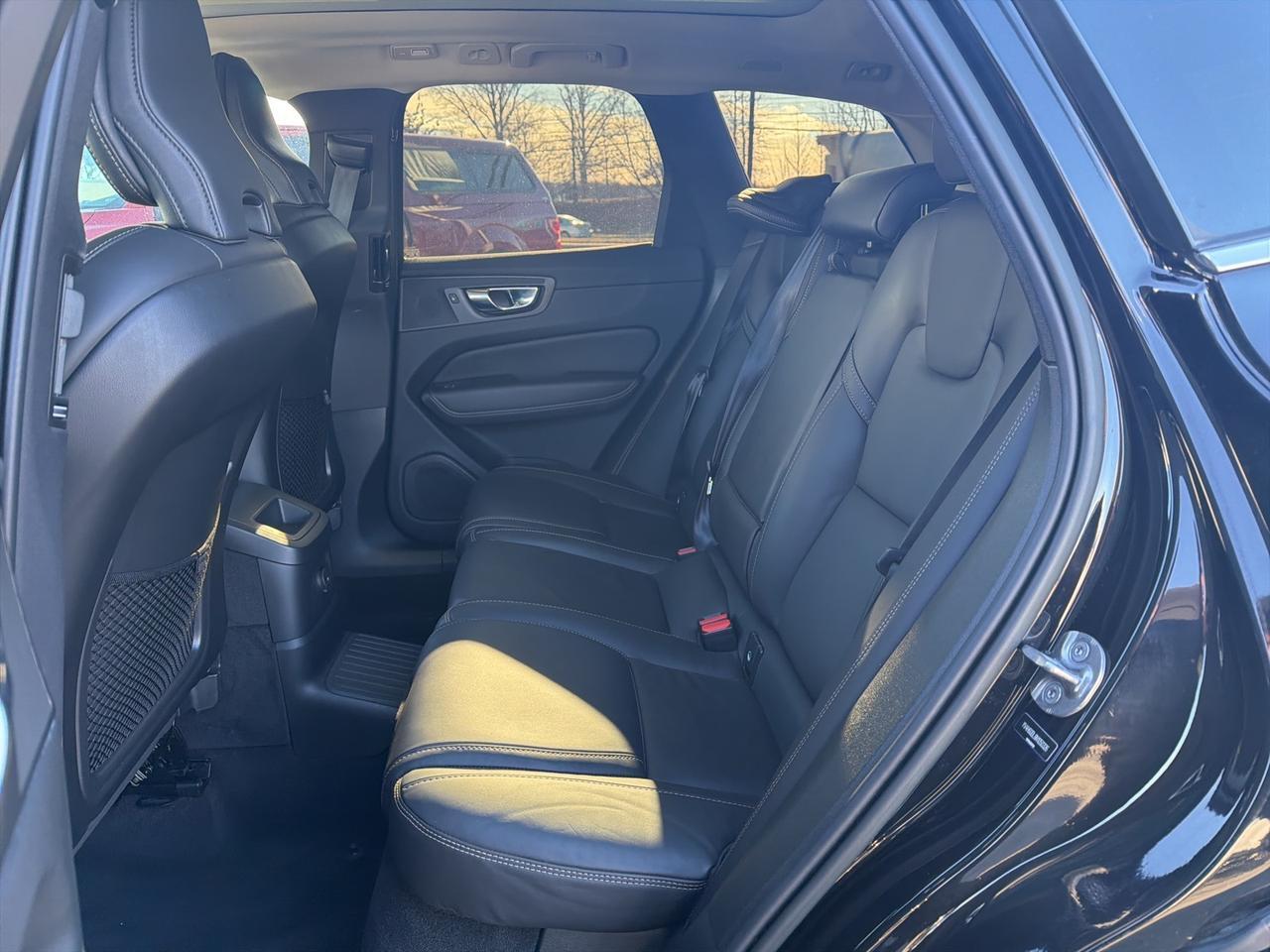 2022 Volvo XC60 Recharge Plug-In Hybrid T8 Inscription Gaithersburg MD