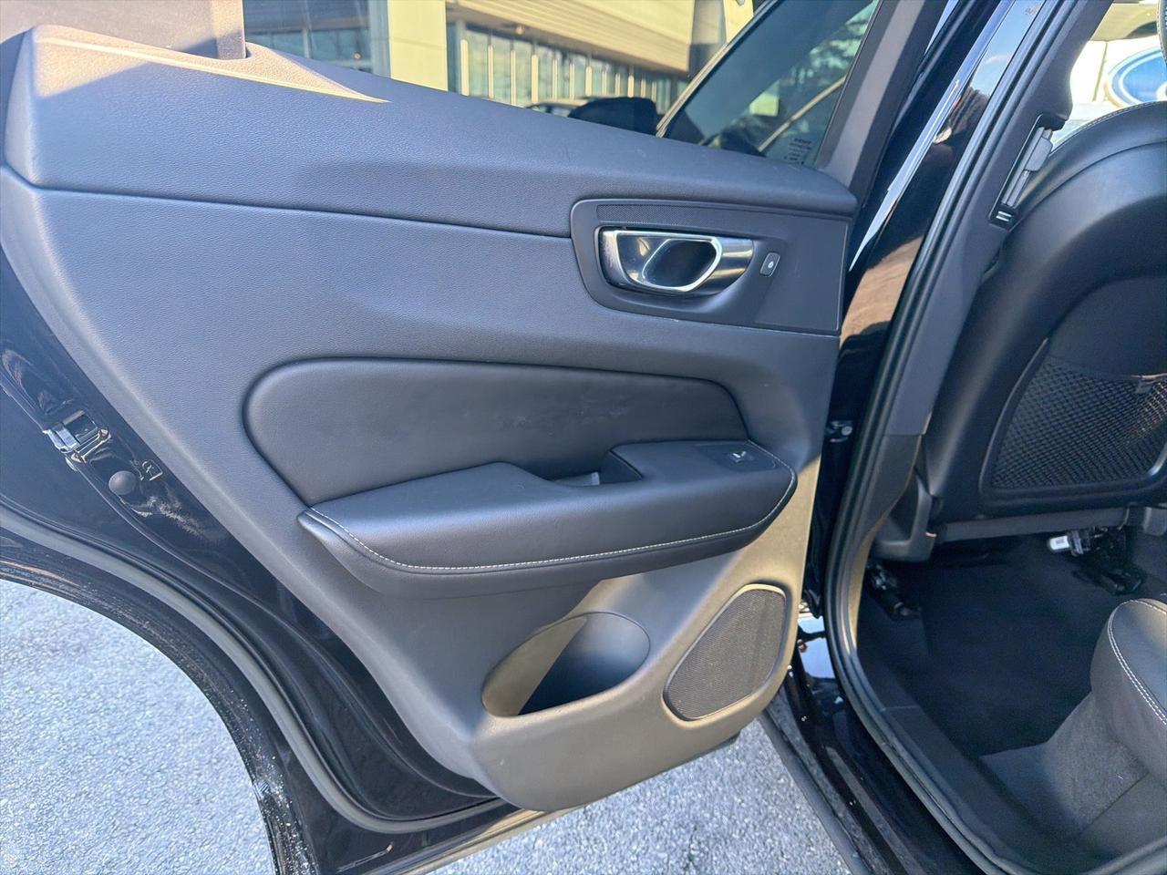 2022 Volvo XC60 Recharge Plug-In Hybrid T8 Inscription Gaithersburg MD