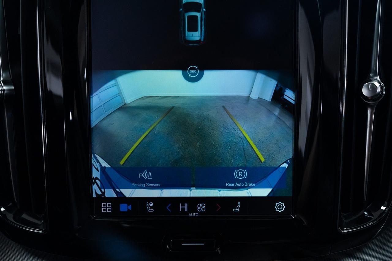 2022 Volvo XC60 Recharge Plug-In Hybrid T8 R-Design 1 Owner Polestar Optimization Advanced Package Portland OR