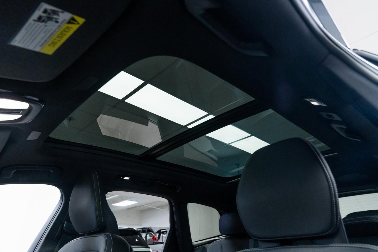 2022 Volvo XC60 Recharge Plug-In Hybrid T8 R-Design 1 Owner Polestar Optimization Advanced Package Portland OR