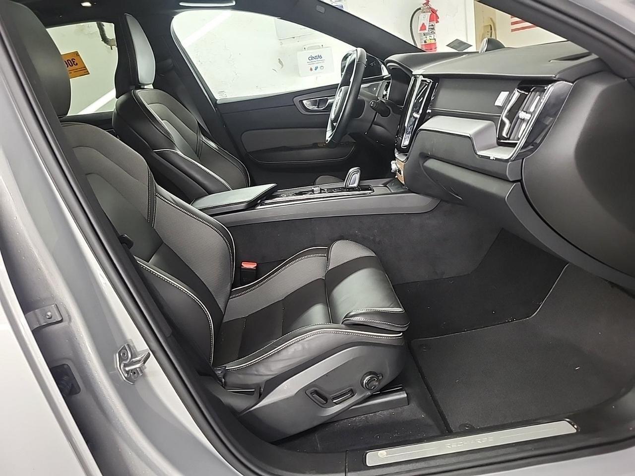 2022 Volvo XC60 Recharge Plug-In Hybrid T8 R-Design Polestar Optimization Bowers &amp; Wilkins Sound Portland OR