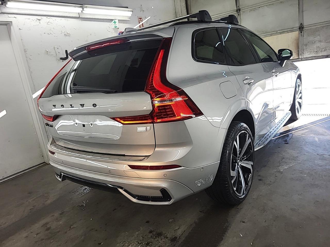 2022 Volvo XC60 Recharge Plug-In Hybrid T8 R-Design Polestar Optimization Bowers &amp; Wilkins Sound Portland OR