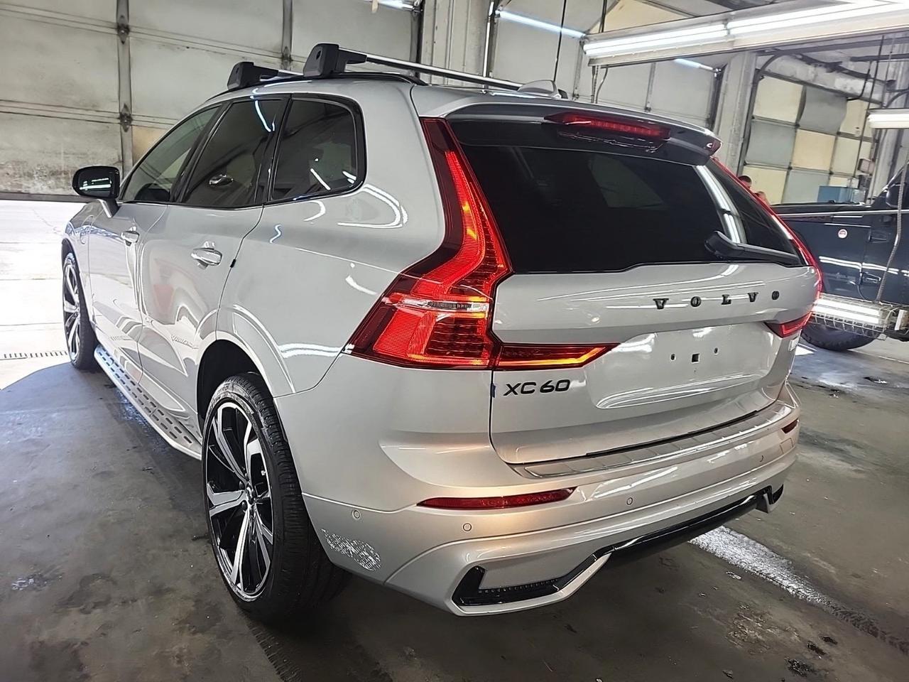 2022 Volvo XC60 Recharge Plug-In Hybrid T8 R-Design Polestar Optimization Bowers &amp; Wilkins Sound Portland OR