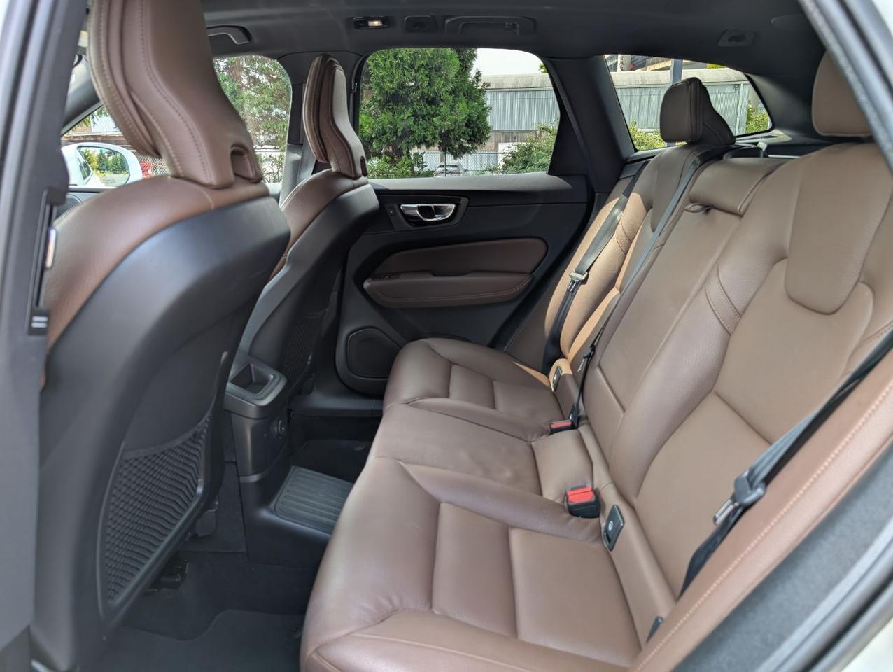 2022 Volvo XC60 Recharge T8 AWD Inscription Exp Extended Range w/Harman Kardon, Pilot Assist, 360 Cam & Heated Leather Seats Portland OR
