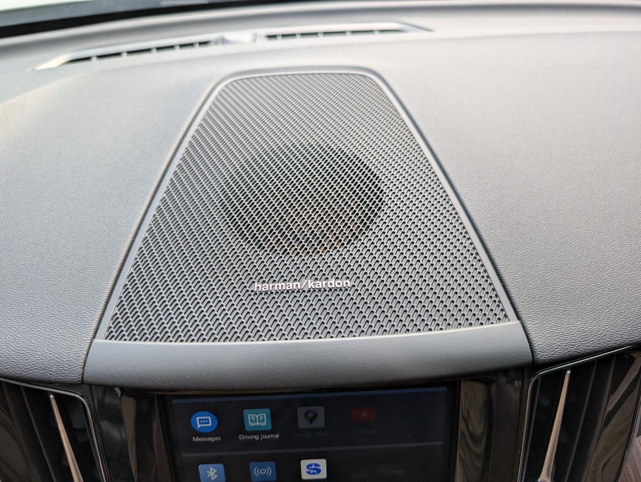 2022 Volvo XC60 Recharge T8 AWD Inscription Exp Extended Range w/Harman Kardon, Pilot Assist, 360 Cam & Heated Leather Seats Portland OR
