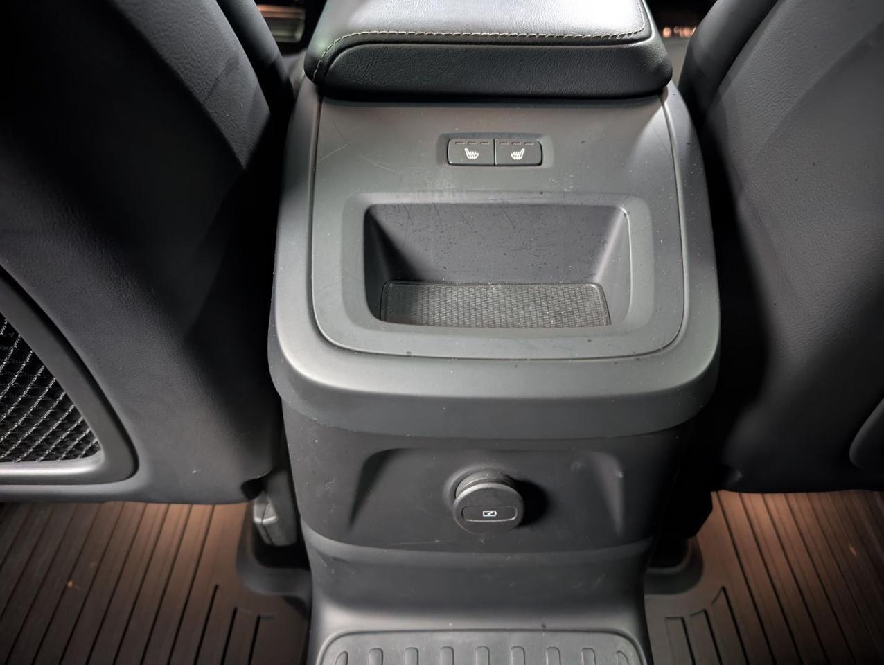 2022 Volvo XC60 Recharge T8 AWD Polestar Engineered w/Bowers & Wilkins, Pilot Assist, 360 Cam, 4 Heated Seats & Wheel Portland OR