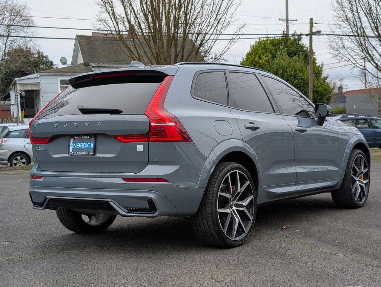 2022 Volvo XC60 Recharge T8 AWD Polestar Engineered w/Bowers & Wilkins, Pilot Assist, 360 Cam, 4 Heated Seats & Wheel Portland OR