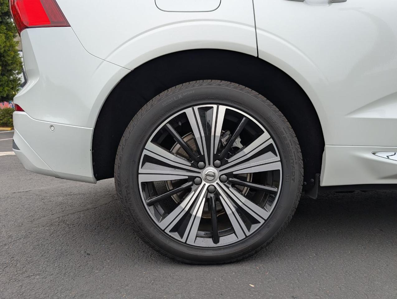 2022 Volvo XC60 Recharge T8 PHEV Hybrid Inscription | 455hp, HK Premium Audio, Pilot Assist * Portland OR