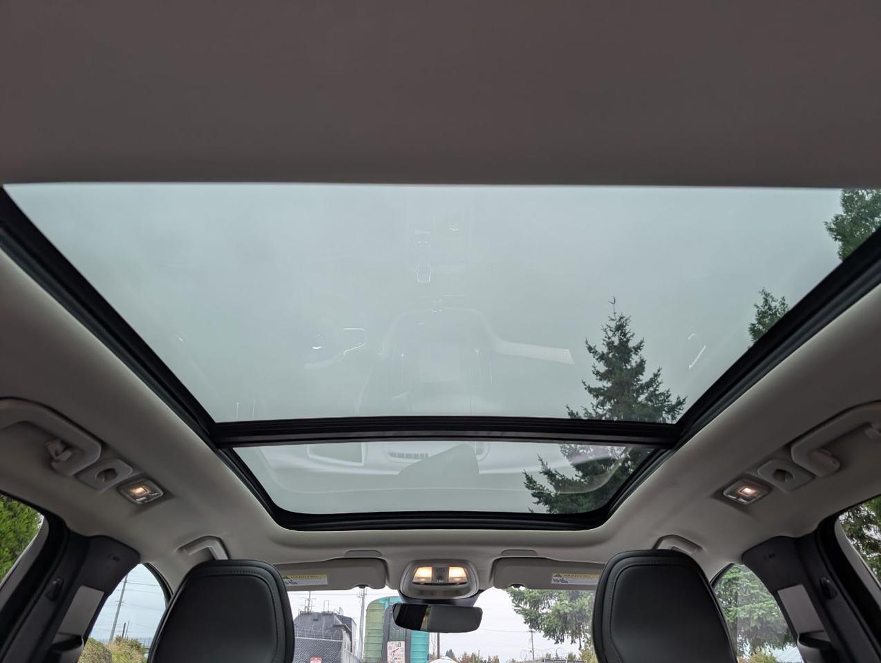 2022 Volvo XC60 Recharge T8 PHEV Hybrid Inscription | 455hp, HK Premium Audio, Pilot Assist * Portland OR