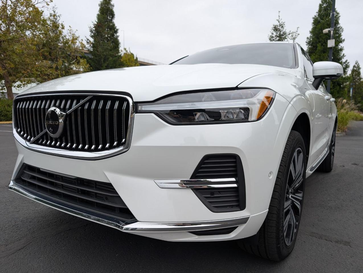 2022 Volvo XC60 Recharge T8 PHEV Hybrid Inscription | 455hp, HK Premium Audio, Pilot Assist * Portland OR