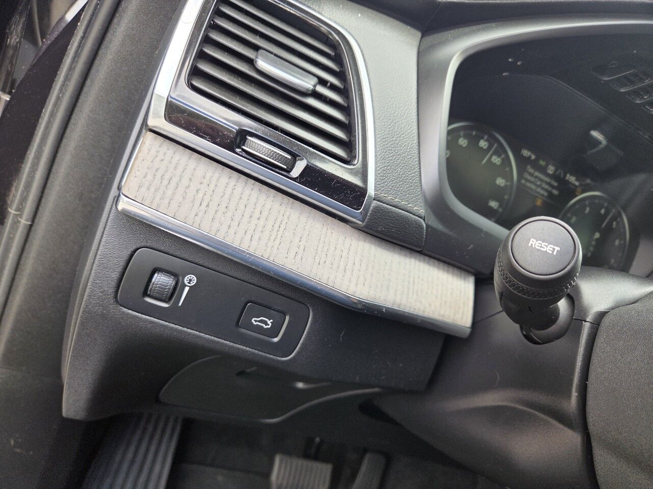 2022 Volvo XC90 Inscription Charlton MA