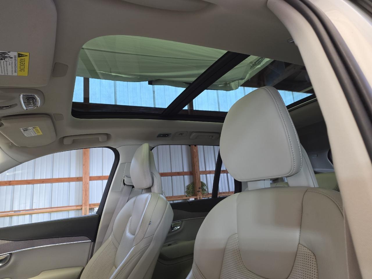 2022 Volvo XC90 Inscription Sand Lake NY