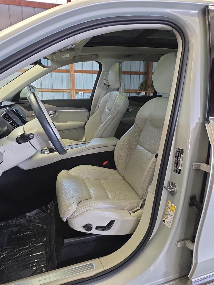 2022 Volvo XC90 Inscription Sand Lake NY