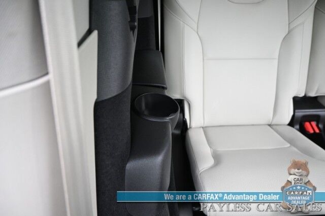 2022 Volvo XC90 Momentum / AWD / Climate Pkg / Front & Rear Heated Leather Seats / Heated Steering Wheel / Panoramic Sunroof / Navigation / Lane Departure & Blind Spot Alert / Apple CarPlay & Android Auto / 3rd Row / Seats 7 / 27 MPG Anchorage AK