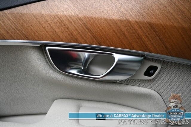 2022 Volvo XC90 Momentum / AWD / Climate Pkg / Front & Rear Heated Leather Seats / Heated Steering Wheel / Panoramic Sunroof / Navigation / Lane Departure & Blind Spot Alert / Apple CarPlay & Android Auto / 3rd Row / Seats 7 / 27 MPG Anchorage AK