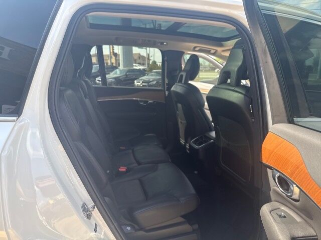 2022 Volvo XC90 Momentum Springfield IL
