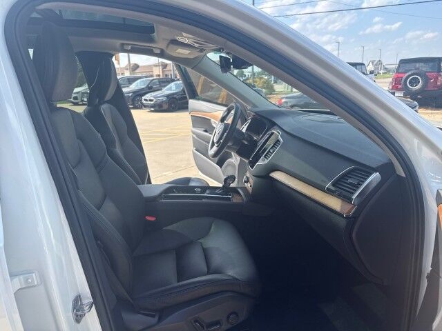 2022 Volvo XC90 Momentum Springfield IL