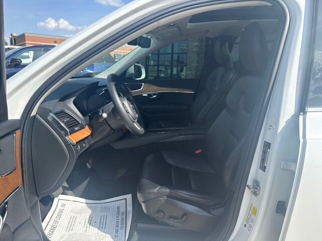 2022 Volvo XC90 Momentum Springfield IL