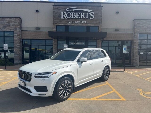 2022 Volvo XC90 Momentum