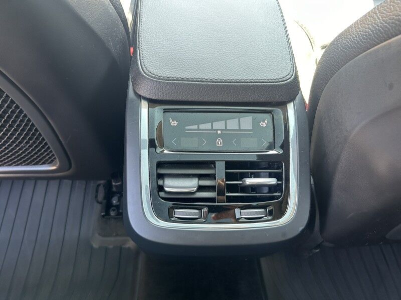 2022 Volvo XC90 Momentum Webster MA