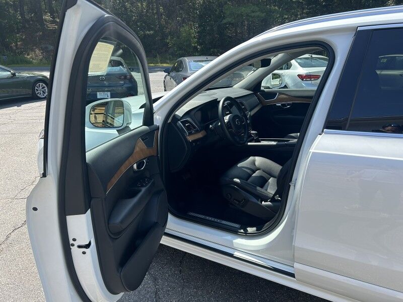 2022 Volvo XC90 Momentum Webster MA