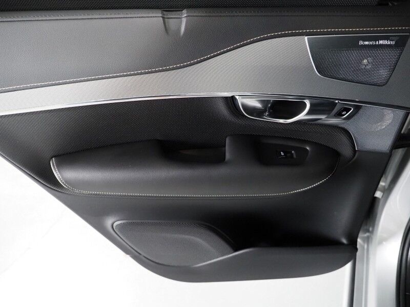 2022 Volvo XC90 Recharge Plug-In Hybrid AWD R-Design *HEADS-UP DISPLAY, NAVIGATION, ADAPTIVE CRUISE, SAFETY ALERTS, 360 CAMERAS, PANO MOONROOF, NAPPA LEATHER, HEATED SEATS/STEERING, 22 INCH WHEELS, BOWERS & WILKINS Round Rock TX