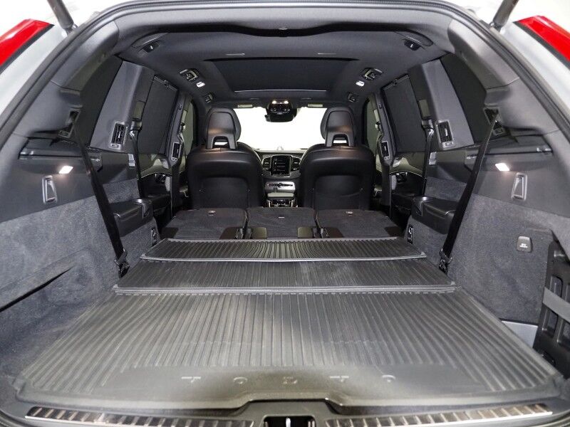 2022 Volvo XC90 Recharge Plug-In Hybrid AWD R-Design *HEADS-UP DISPLAY, NAVIGATION, ADAPTIVE CRUISE, SAFETY ALERTS, 360 CAMERAS, PANO MOONROOF, NAPPA LEATHER, HEATED SEATS/STEERING, 22 INCH WHEELS, BOWERS & WILKINS Round Rock TX