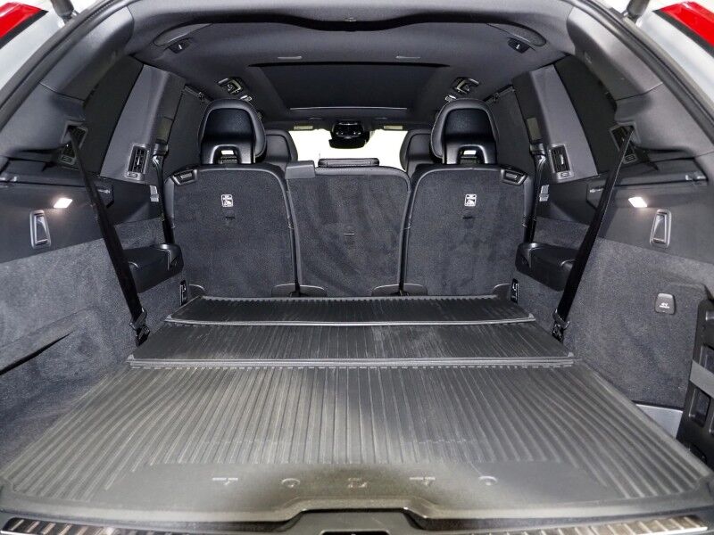 2022 Volvo XC90 Recharge Plug-In Hybrid AWD R-Design *HEADS-UP DISPLAY, NAVIGATION, ADAPTIVE CRUISE, SAFETY ALERTS, 360 CAMERAS, PANO MOONROOF, NAPPA LEATHER, HEATED SEATS/STEERING, 22 INCH WHEELS, BOWERS & WILKINS Round Rock TX