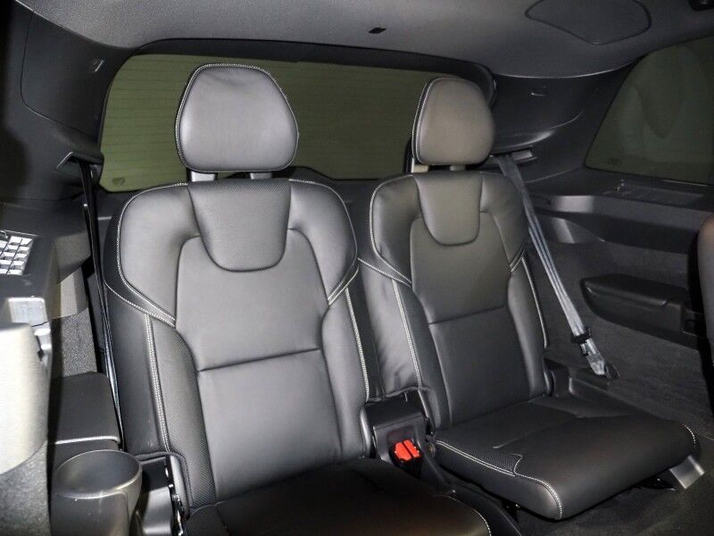 2022 Volvo XC90 Recharge Plug-In Hybrid AWD R-Design *HEADS-UP DISPLAY, NAVIGATION, ADAPTIVE CRUISE, SAFETY ALERTS, 360 CAMERAS, PANO MOONROOF, NAPPA LEATHER, HEATED SEATS/STEERING, 22 INCH WHEELS, BOWERS & WILKINS Round Rock TX