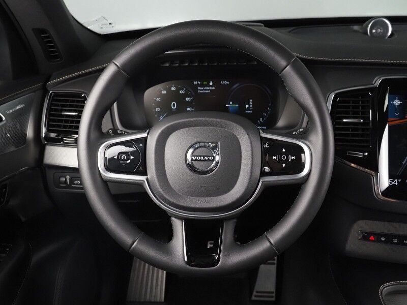 2022 Volvo XC90 Recharge Plug-In Hybrid AWD R-Design *HEADS-UP DISPLAY, NAVIGATION, ADAPTIVE CRUISE, SAFETY ALERTS, 360 CAMERAS, PANO MOONROOF, NAPPA LEATHER, HEATED SEATS/STEERING, 22 INCH WHEELS, BOWERS & WILKINS Round Rock TX