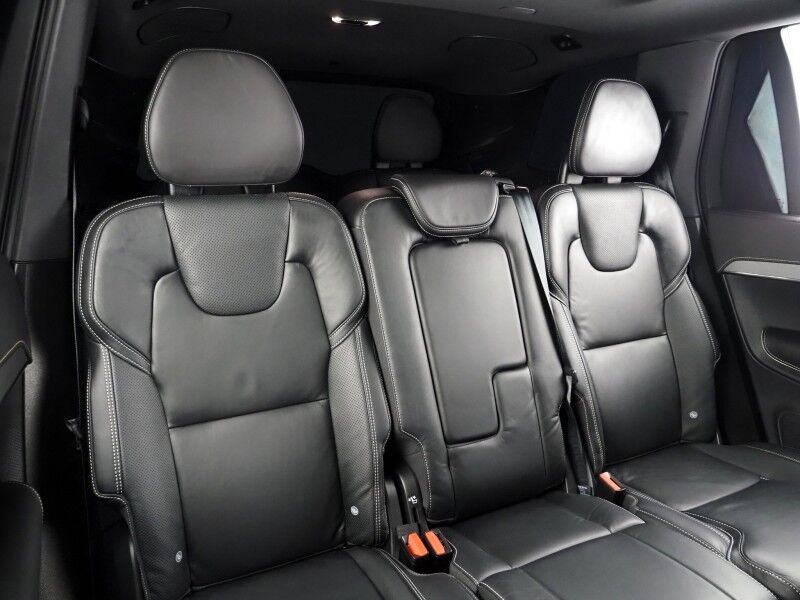 2022 Volvo XC90 Recharge Plug-In Hybrid AWD R-Design *HEADS-UP DISPLAY, NAVIGATION, ADAPTIVE CRUISE, SAFETY ALERTS, 360 CAMERAS, PANO MOONROOF, NAPPA LEATHER, HEATED SEATS/STEERING, 22 INCH WHEELS, BOWERS & WILKINS Round Rock TX