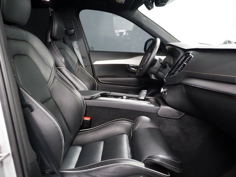 2022 Volvo XC90 Recharge Plug-In Hybrid AWD R-Design *HEADS-UP DISPLAY, NAVIGATION, ADAPTIVE CRUISE, SAFETY ALERTS, 360 CAMERAS, PANO MOONROOF, NAPPA LEATHER, HEATED SEATS/STEERING, 22 INCH WHEELS, BOWERS & WILKINS Round Rock TX