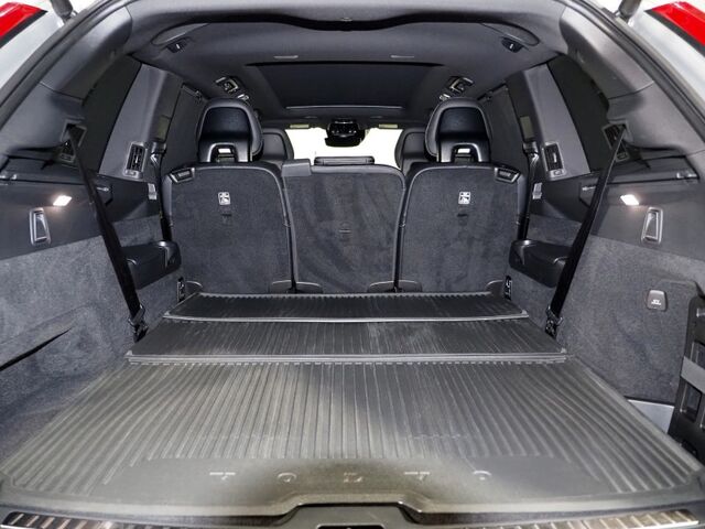 2022 Volvo XC90 Recharge Plug-In Hybrid AWD R-Design *HEADS-UP DISPLAY, NAVIGATION, ADAPTIVE CRUISE, SAFETY ALERTS, 360 CAMERAS, PANO MOONROOF, NAPPA LEATHER, HEATED SEATS/STEERING, BOWERS & WILKINS, 22 INCH WHEELS Round Rock TX