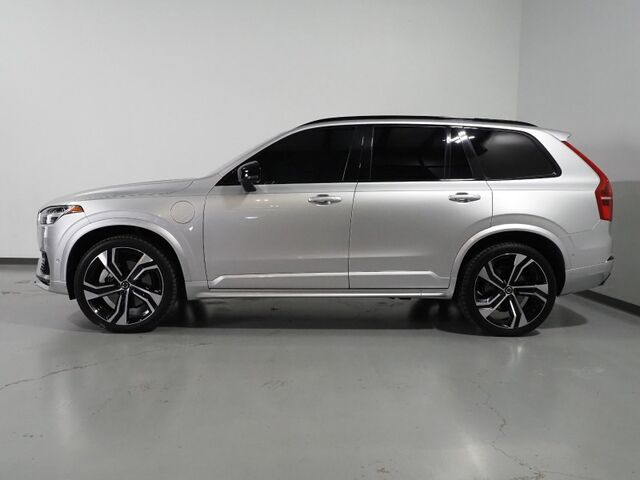 2022 Volvo XC90 Recharge Plug-In Hybrid AWD R-Design *HEADS-UP DISPLAY, NAVIGATION, ADAPTIVE CRUISE, SAFETY ALERTS, 360 CAMERAS, PANO MOONROOF, NAPPA LEATHER, HEATED SEATS/STEERING, BOWERS & WILKINS, 22 INCH WHEELS Round Rock TX