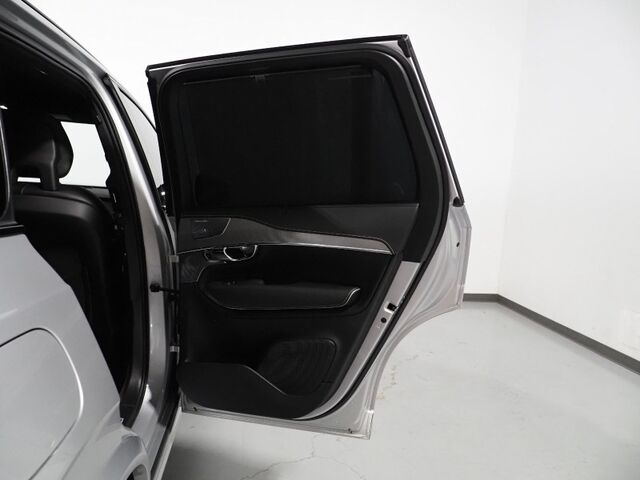 2022 Volvo XC90 Recharge Plug-In Hybrid AWD R-Design *HEADS-UP DISPLAY, NAVIGATION, ADAPTIVE CRUISE, SAFETY ALERTS, 360 CAMERAS, PANO MOONROOF, NAPPA LEATHER, HEATED SEATS/STEERING, BOWERS & WILKINS, 22 INCH WHEELS Round Rock TX
