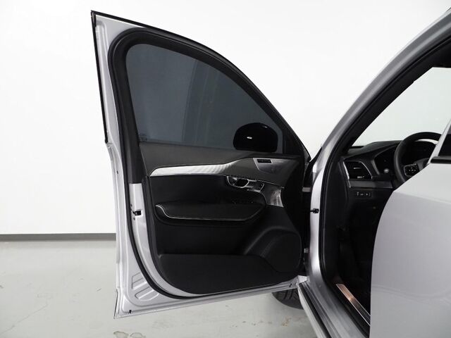 2022 Volvo XC90 Recharge Plug-In Hybrid AWD R-Design *HEADS-UP DISPLAY, NAVIGATION, ADAPTIVE CRUISE, SAFETY ALERTS, 360 CAMERAS, PANO MOONROOF, NAPPA LEATHER, HEATED SEATS/STEERING, BOWERS & WILKINS, 22 INCH WHEELS Round Rock TX